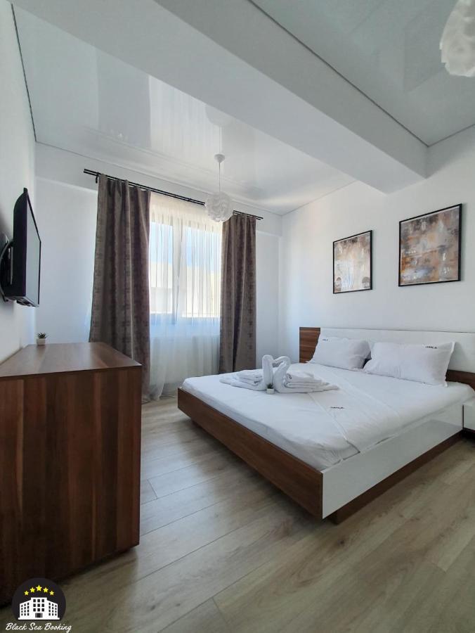Black Sea Booking - Oana Navodari Exterior photo